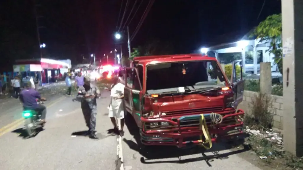 Tragedia en Azua: gente obstaculizaba la vía previo al accidente