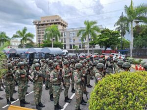 ¿Sabes en cuáles barrios de la capital se lanzó el operativo de intervención de la PN?