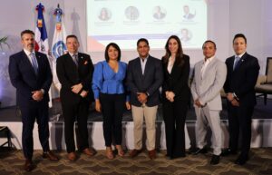 Daniel Otero, Bismark Rodríguez, Cibeles Jiménez, Carlos J. Rijo Montas, Stephanie Hernández, Eliel Jiménez y Yunot García. FUENTE EXTERNA