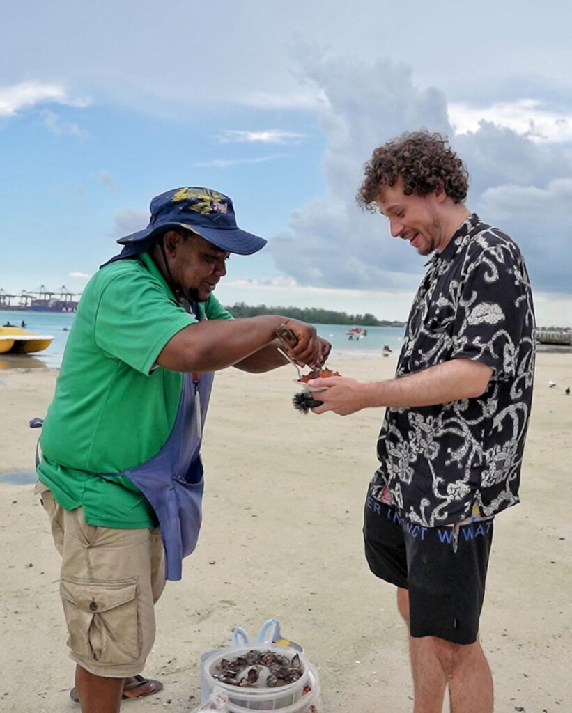 Luisito Comunica explora Santo Domingo: del Metro a Gualey