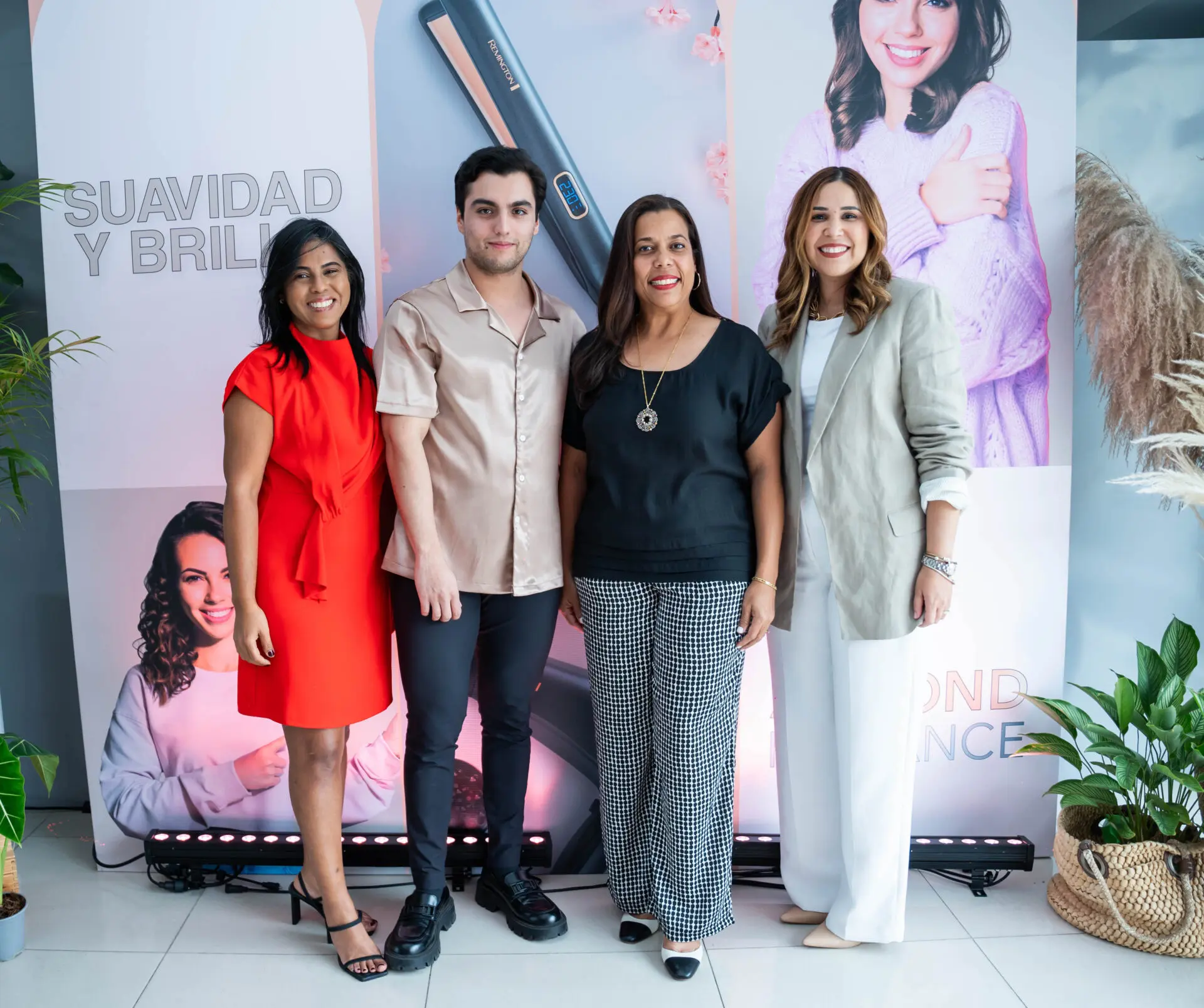 Cesarina María, José Muñoz, Ivonne Cuesta y Ámbar Hernández. FUENTE EXTERNA