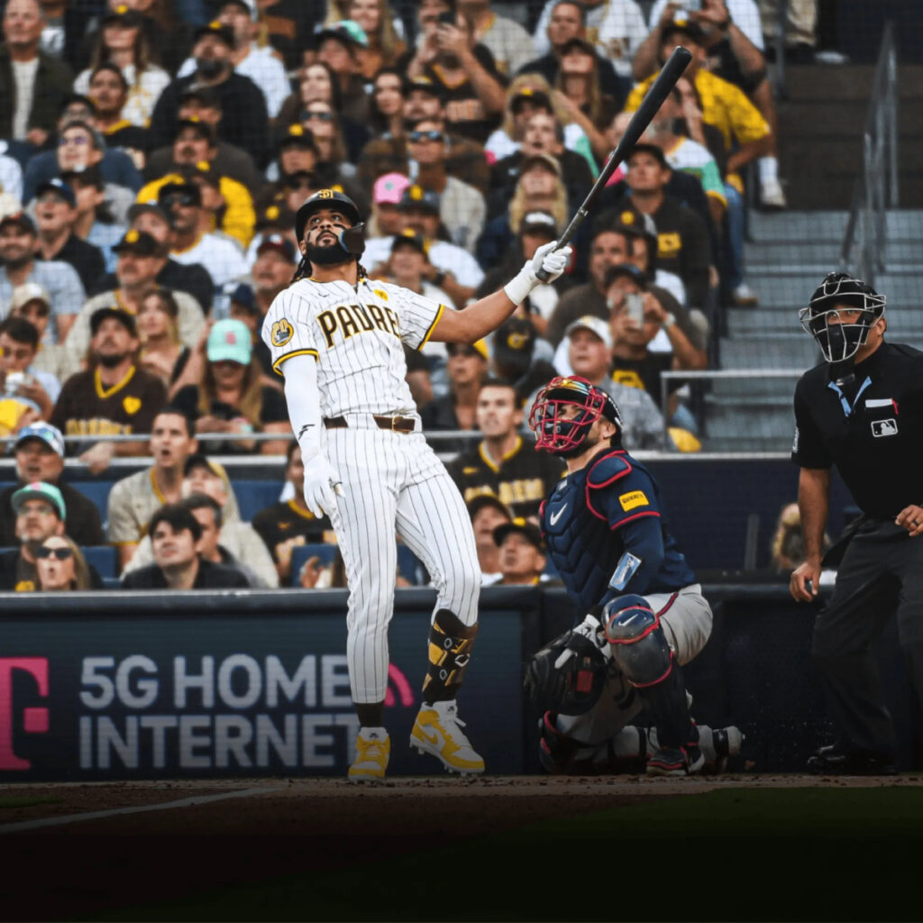 Tatis Jr. se convirtió en el tercer jugador con más jonrones (3) en los playoffs en la historia de los Padres