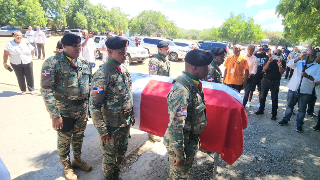 El Ejército dominicano encabezó el cortejo fúnebre de Osvaldo Virgil