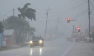 Milton toca tierra en la costa oeste de Florida, donde se sienten sus efectos. (Foto de ROUTERS)