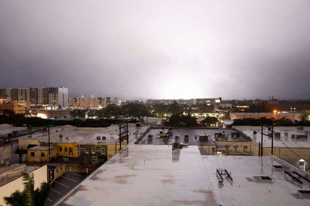 Así tocó tierra el huracán Milton en Florida