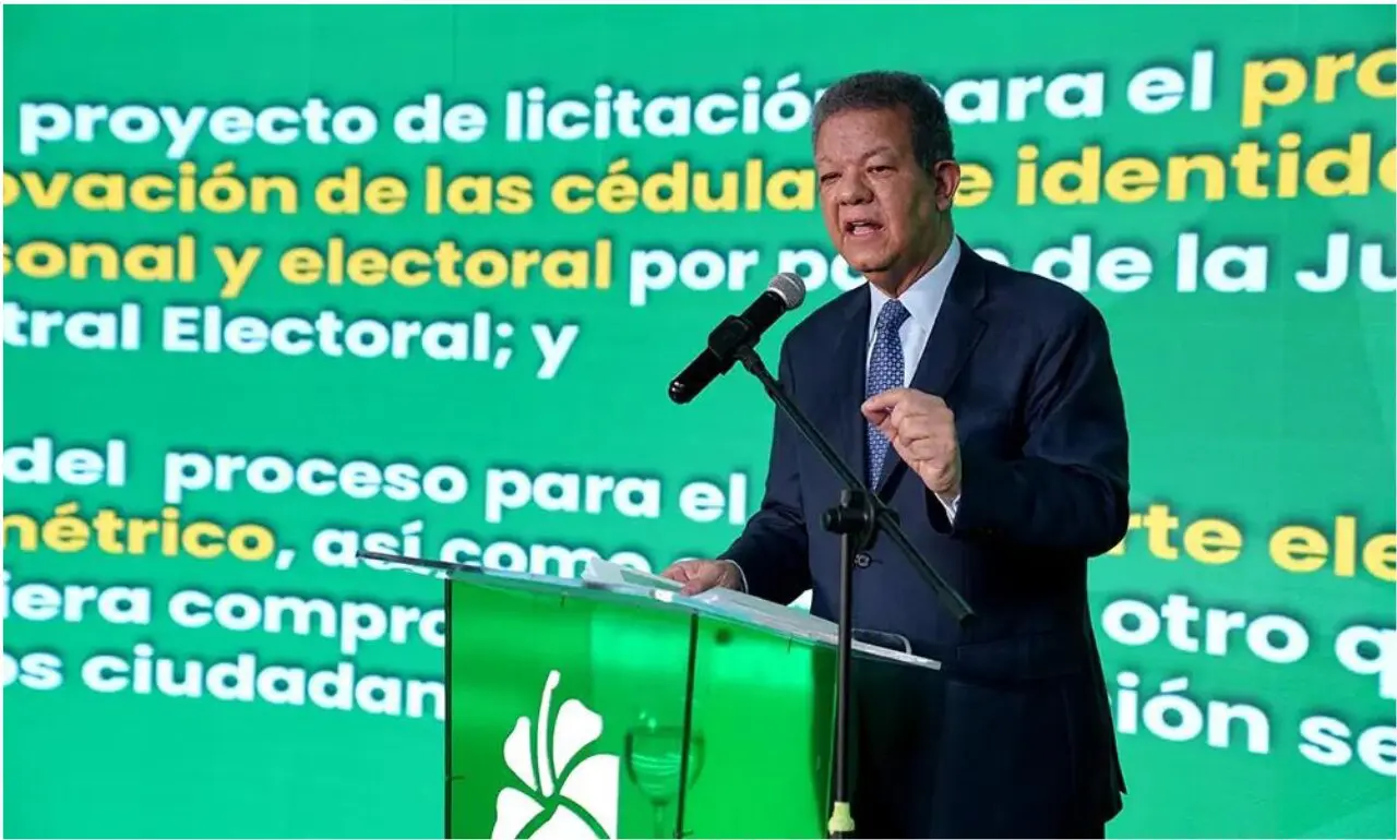 El presidente de la Fuerza del Pueblo, Leonel Fernández.