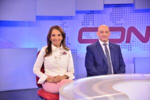 Zoraima Cuello, directora de la Academia Internacional de Innovación y Tecnología, y David Martínez Calduch, especialista internacional en Inteligencia Artificia