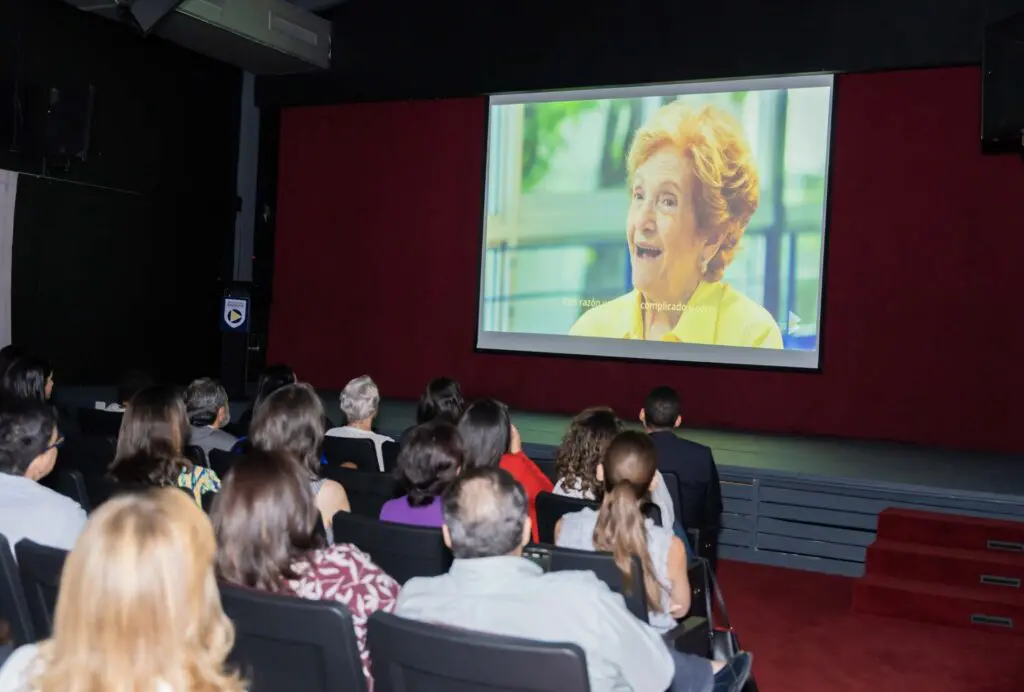 Proyección del documental Babeque - Tierra de Oro