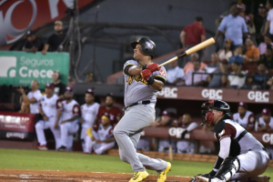 Gigantes y Águilas, los dos del Cibao, se enfrentan este domingo en la pelota invernal