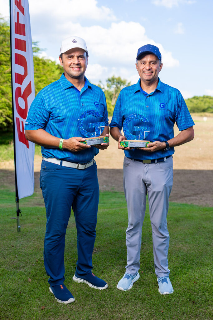 Ganadores 1er lugar torneo - los golfistas Michael Cuello y Danilo García
