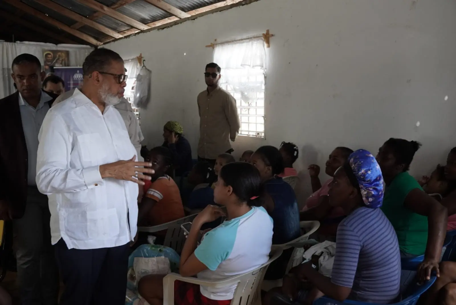 Desarrollo de la Comunidad interviene Capotillo con jornada asistencial