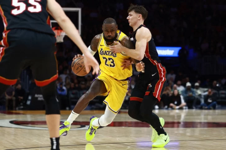 Los Lakers no levantan cabeza y sufren una "vergonzosa" derrota en Miami