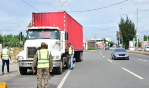 INTRANT prohíbe circulación de vehículos pesados durante feriados de Navidad y Año Nuevo