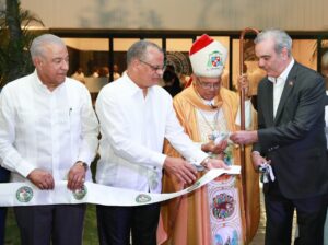 Presidente Abinader inaugura capilla del CUSEP