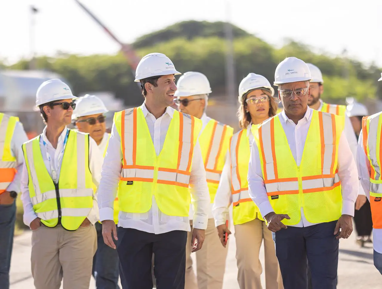 Ministro de Energía y Minas visita las instalaciones de la nueva planta Energas 4