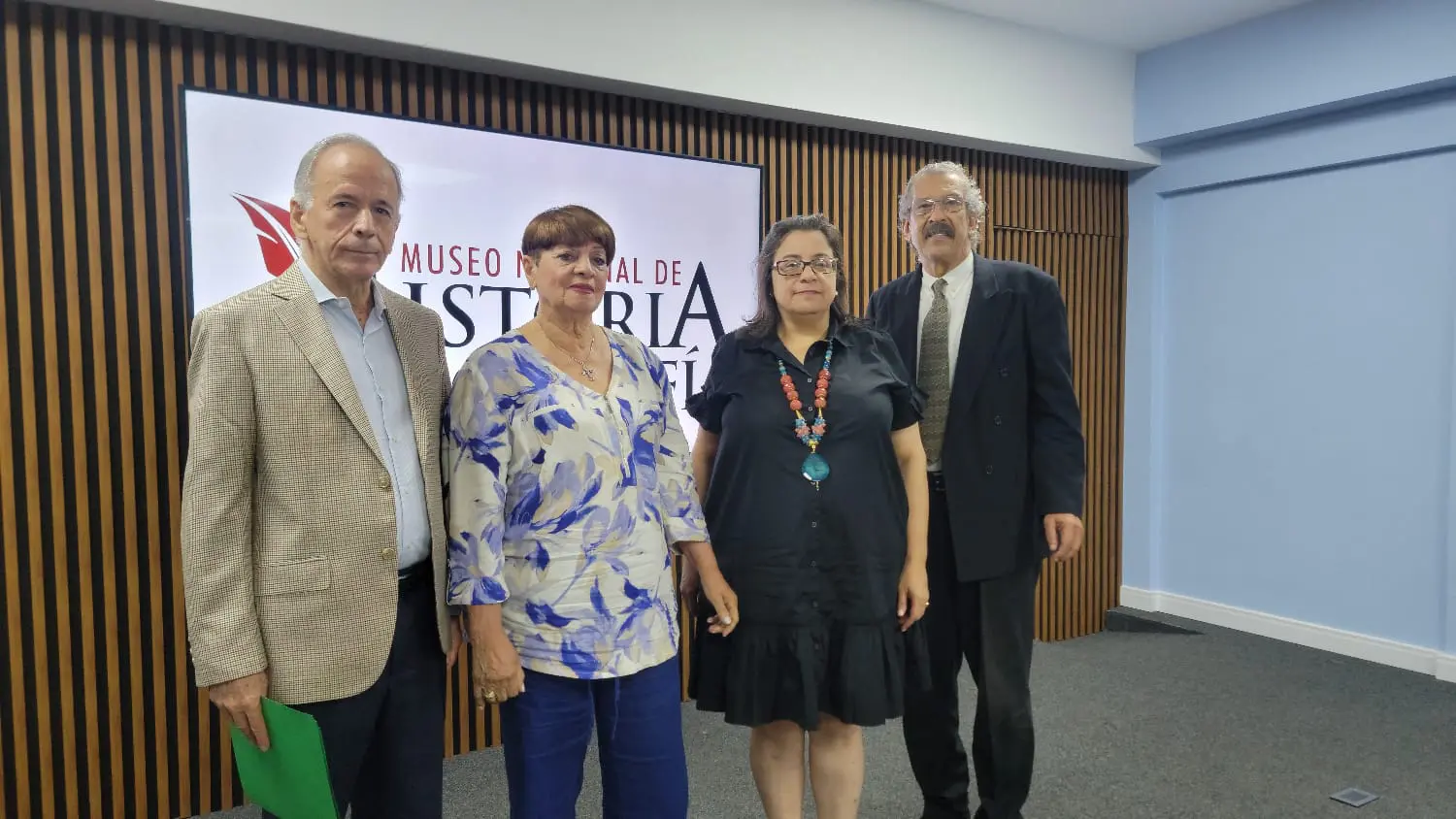 Manuel Andrés Brugal Kunhardt, Mercedita Viamante, Luisa De Peña Díaz y José G. Guillermo Sánchez. FUENTE EXTERNA