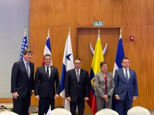 Se amplían esfuerzos para convertirse en el principal centro logístico de la región.