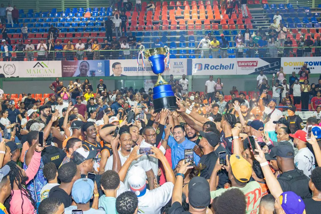 Club Antonio Guzmán se proclama campeón en el TBS de Higüey