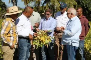 El Ministro Limber Cruz impulsa la agropecuaria en San Juan, respaldado por el presidente Abinader