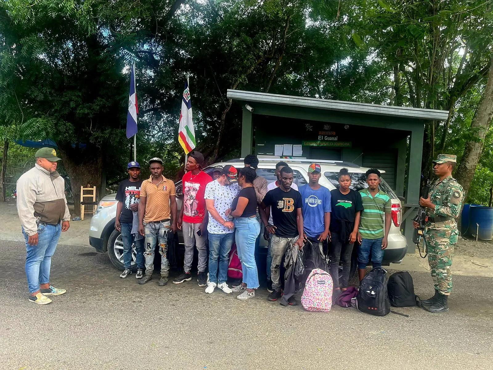 Ejército detiene a una pareja de dominicanos por tráfico de inmigrantes haitianos en Santiago Rodríguez