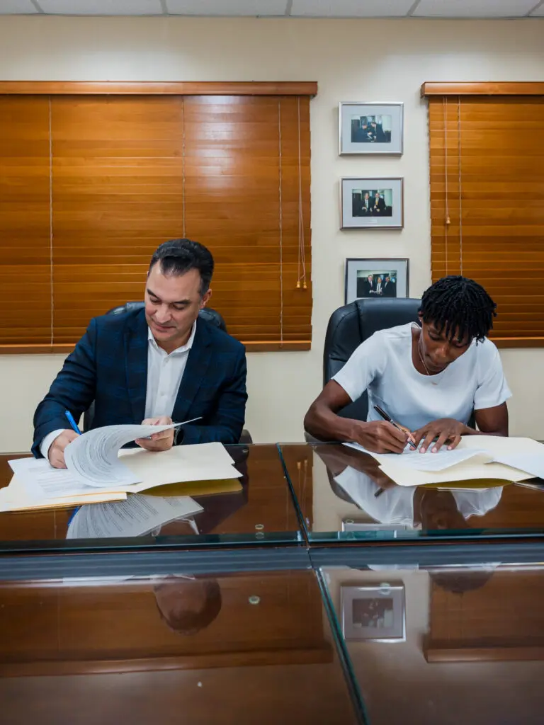 Marileidy Paulino y Delta Comercial establecen una alianza de oro