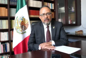 El cónsul mexicano en Los Ángeles dice que hasta ahora las redadas no son masivas