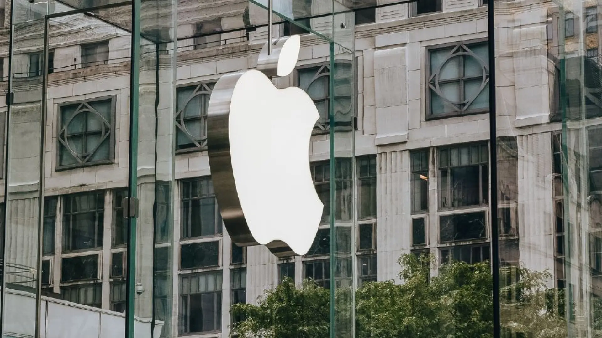 Apple gana 36.330 millones de dólares en el mejor trimestre de su historia