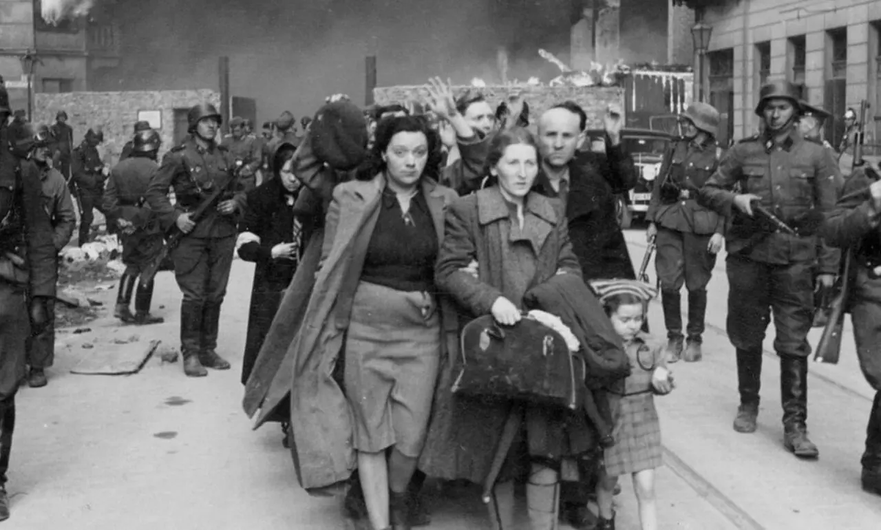 Tal día como hoy, en 1943, se produce la masacre del Gueto de Varsovia