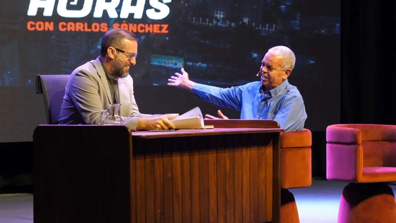 Late Night en vivo "Esto No Son Horas” con Carlos Sánchez, llega a Escenario 360