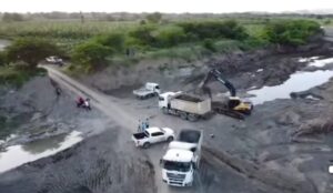 Denuncian extracción de materiales de río en Puerto Plata.