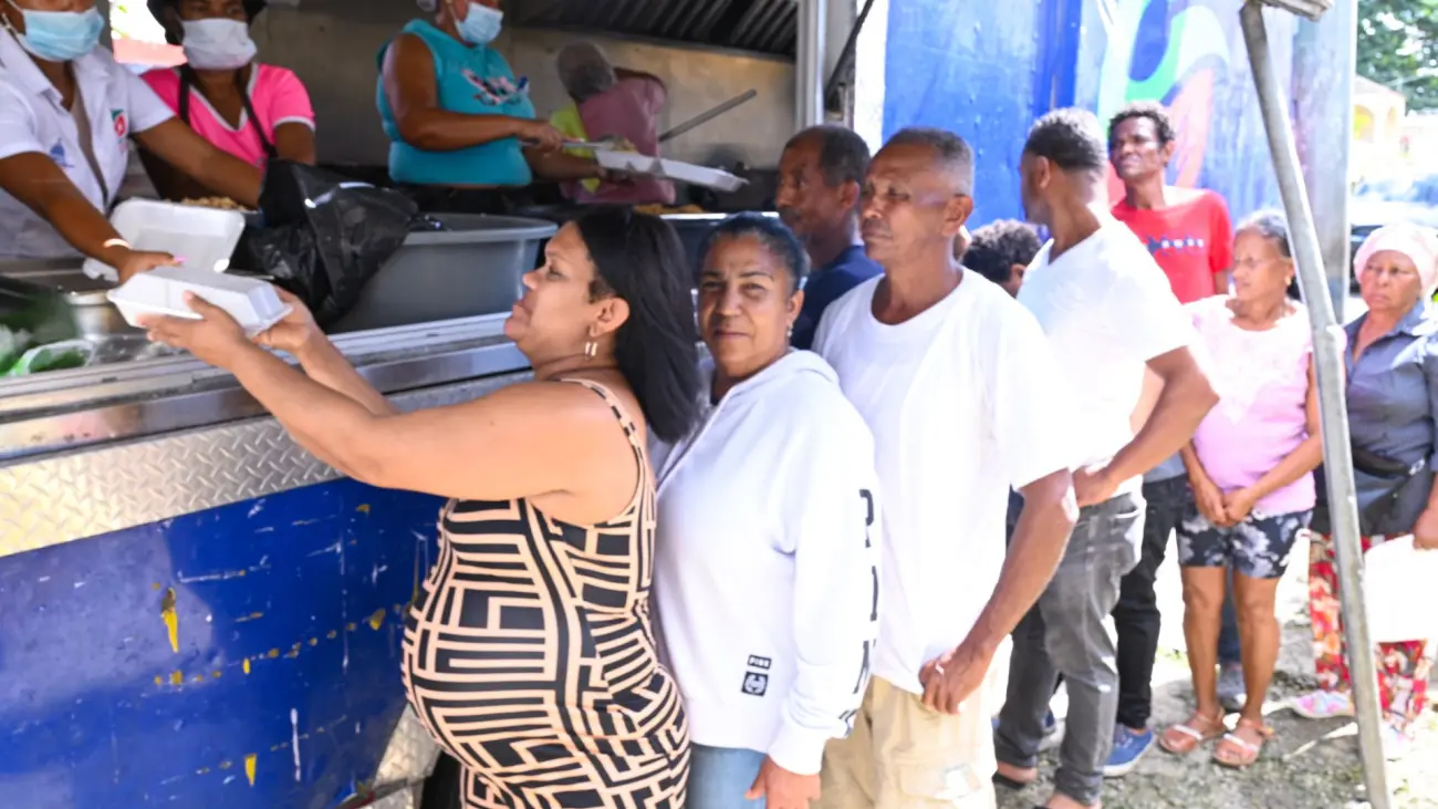 Comunitarios valoran intervención de Comedores Económicos en programa El Gobierno Contigo