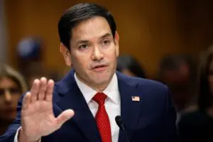 Marco Rubio ordena negar visados a atletas trans que quieran viajar a competir a EE. UU.