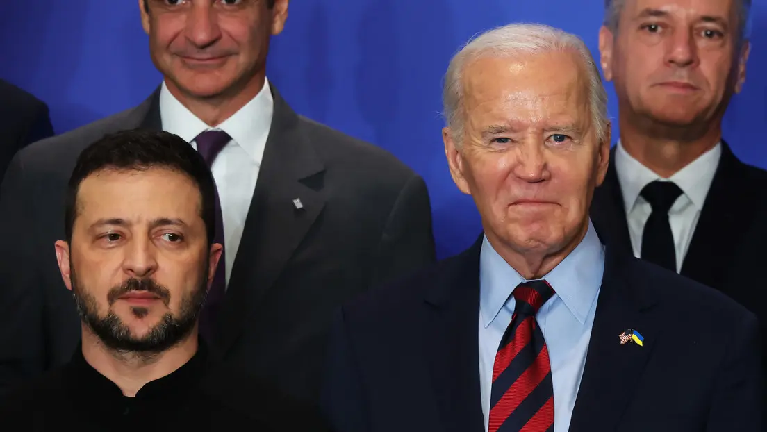 Casa Blanca: "Biden también estaba frustrado con Zelenski cuando le entregaba cheques en blanco"