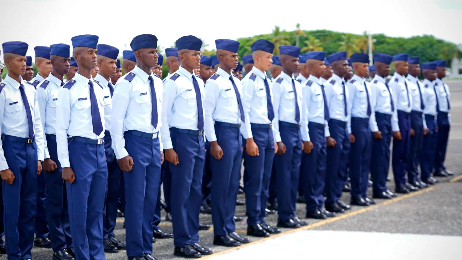 Fuerza Aérea de la RD convoca a jóvenes de 18 a 23 años para alistarse y servir a la Patria"