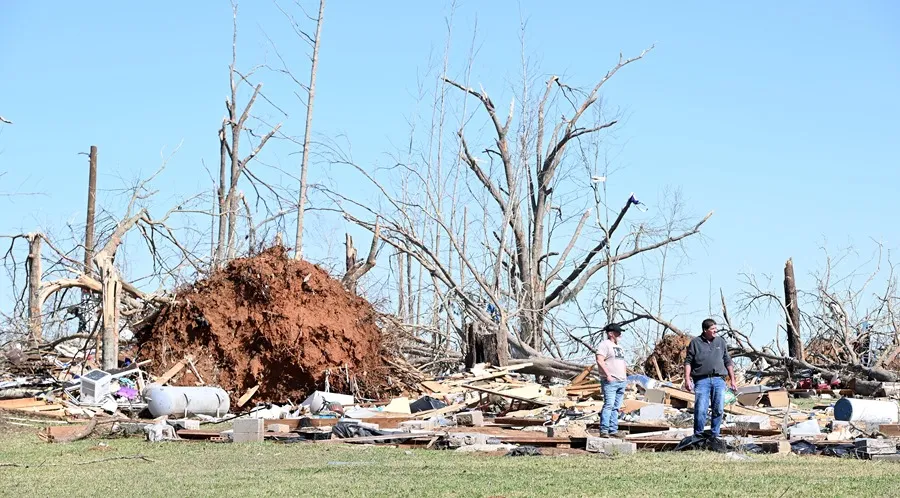 Al menos 42 muertos en Estados Unidos por el impacto de tornados y fuertes tormentas