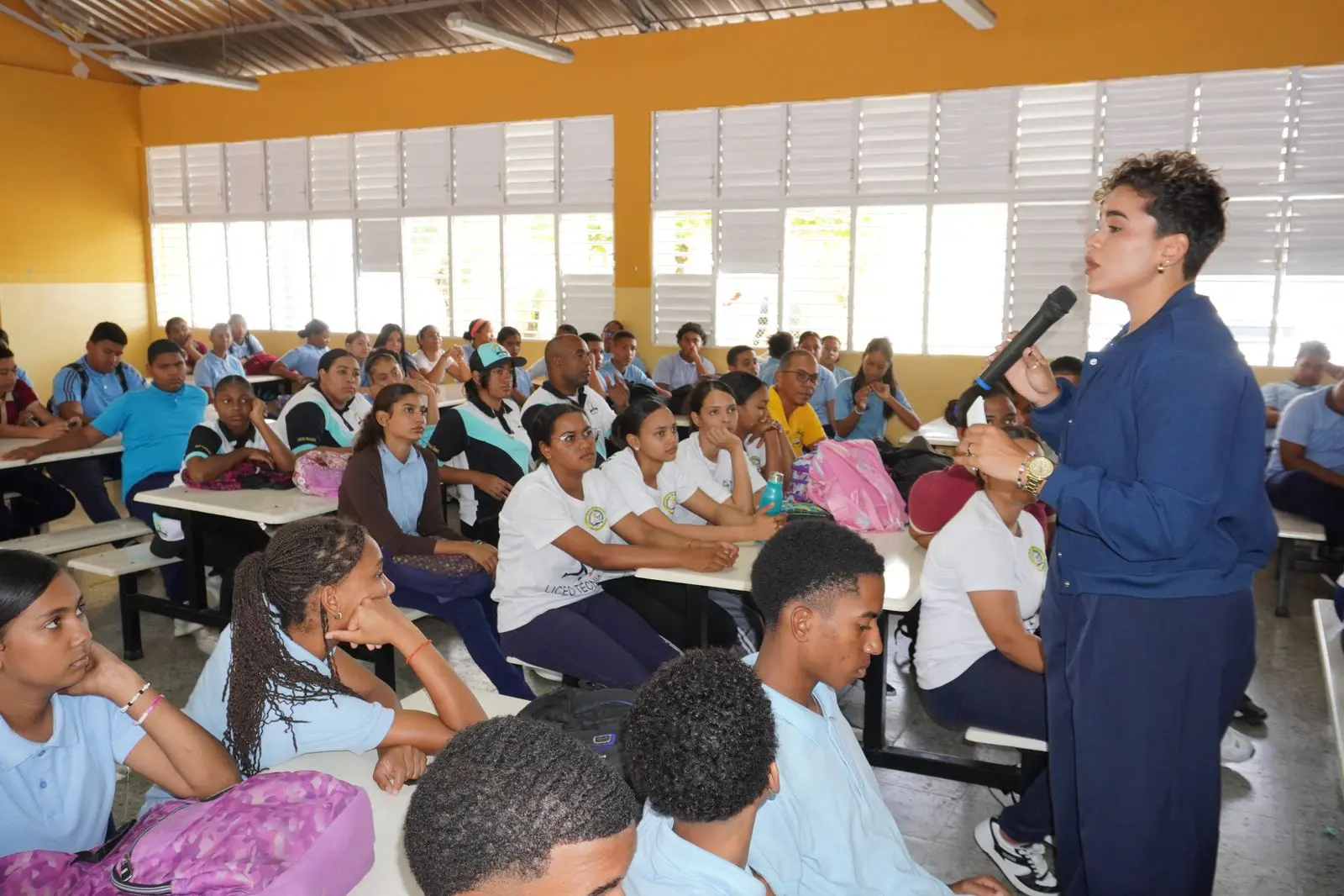 Comisión Mujer y Deporte del COD realiza charla en Villa Riva