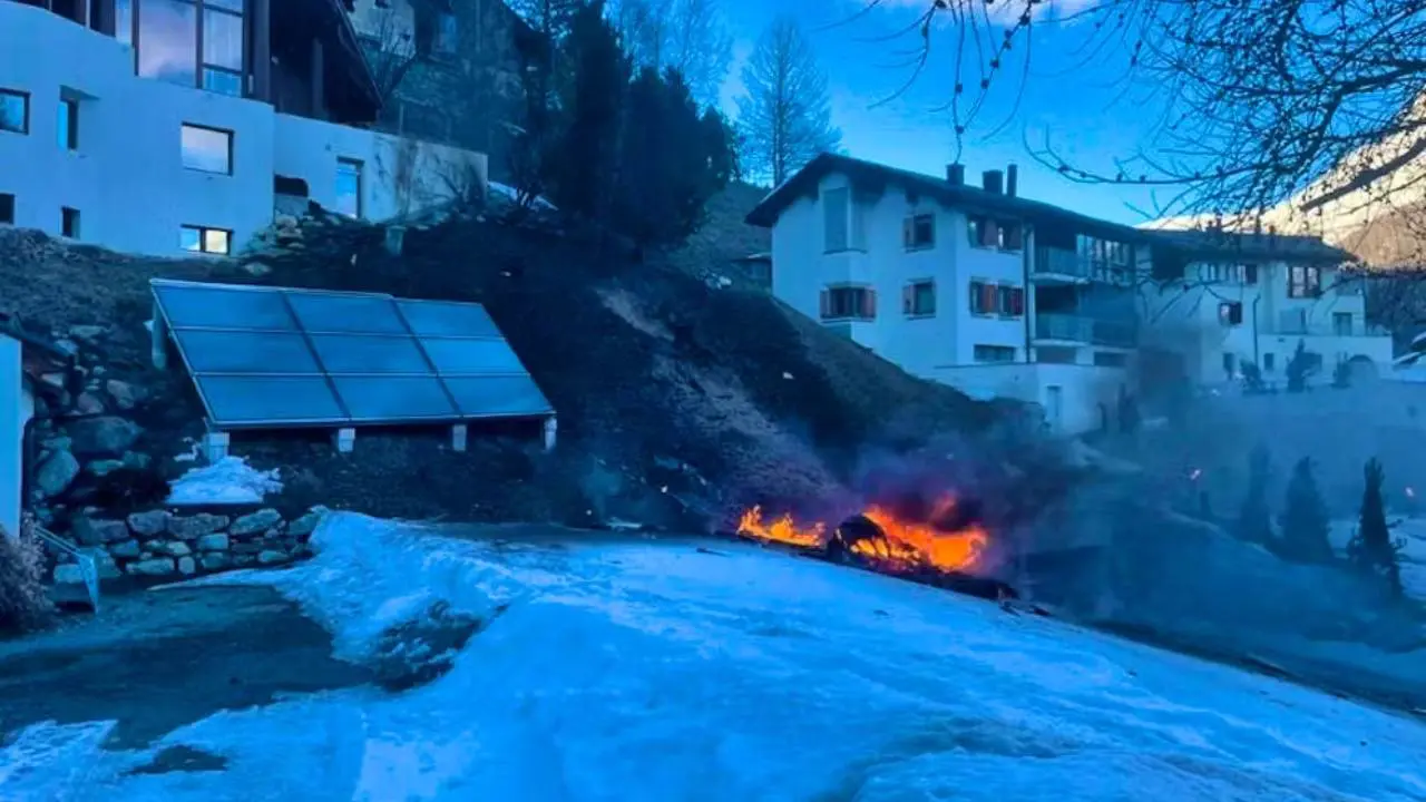 Avión se estrella en los Alpes suizos y mueren todos sus ocupantes