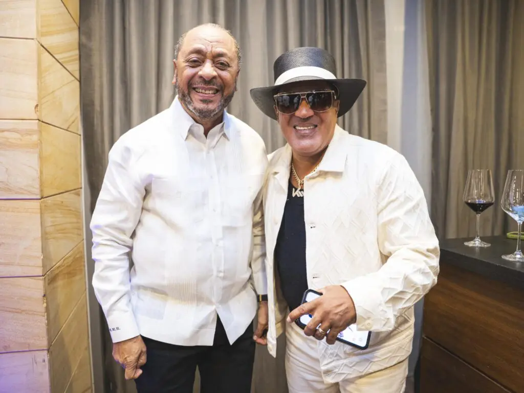 Michael Miguel Holguin y Kinito Mendez-min