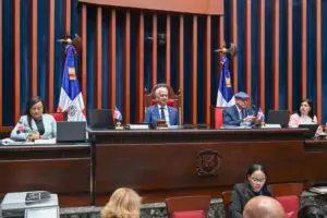 Senado aprueba proyecto que declara el 22 de julio Día Nacional del Oftalmólogo Dominicano