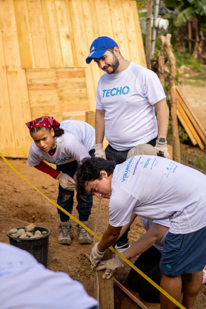Porsche y TECHO se unen para construir viviendas en Los Alcarrizos