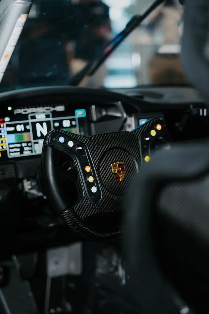 Porsche Santo Domingo presenta los vehículos del GT Challenge