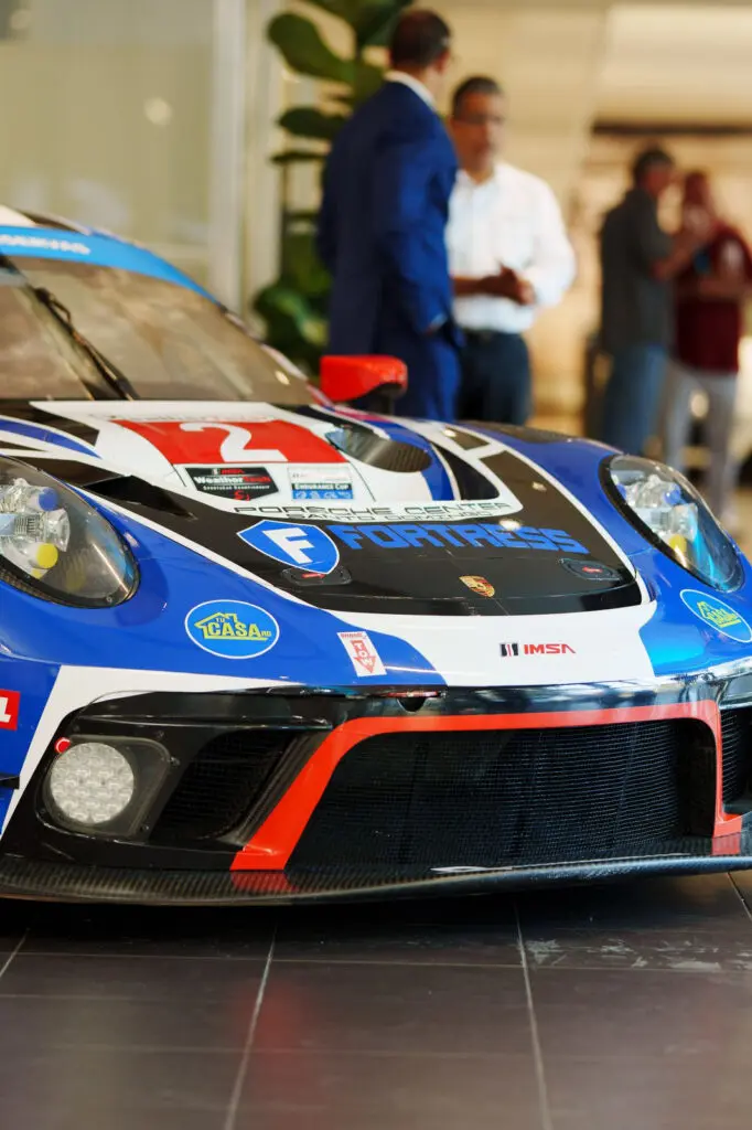 Porsche Santo Domingo presenta los vehículos del GT Challenge