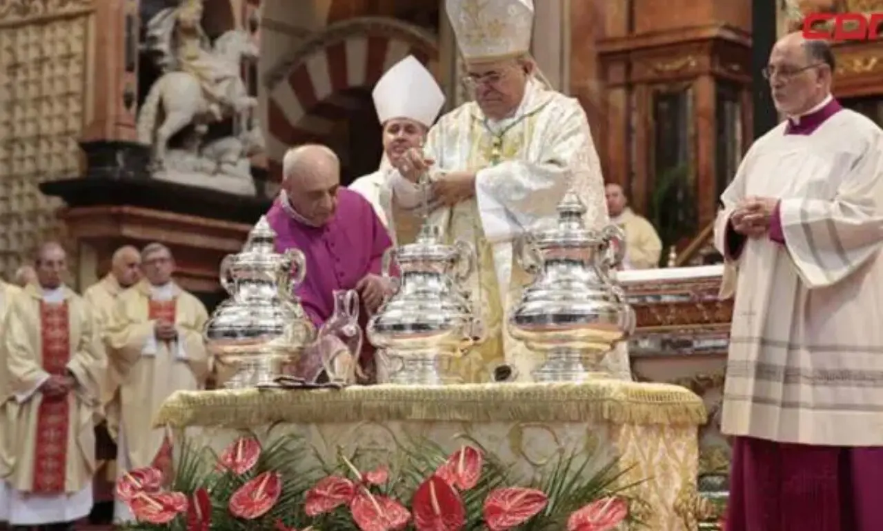 Monseñor Ozoria valora apoyo espiritual de sacerdotes ante tragedia del Jet Set
