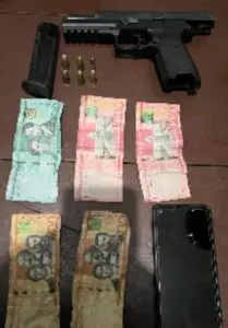 Policías hieren en acción legal en Barahona reconocido delincuente y le ocupan pistola ilegal