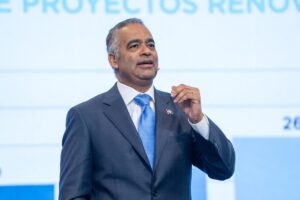 Ministro Joel Santos resalta incremento del 54 % de energía térmica en la capacidad instalada del SENI hacia 2028