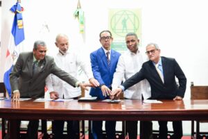 INPOSDOM y Academia de Ciencias rinden homenaje postal a científicos y a Idelisa Bonnelly