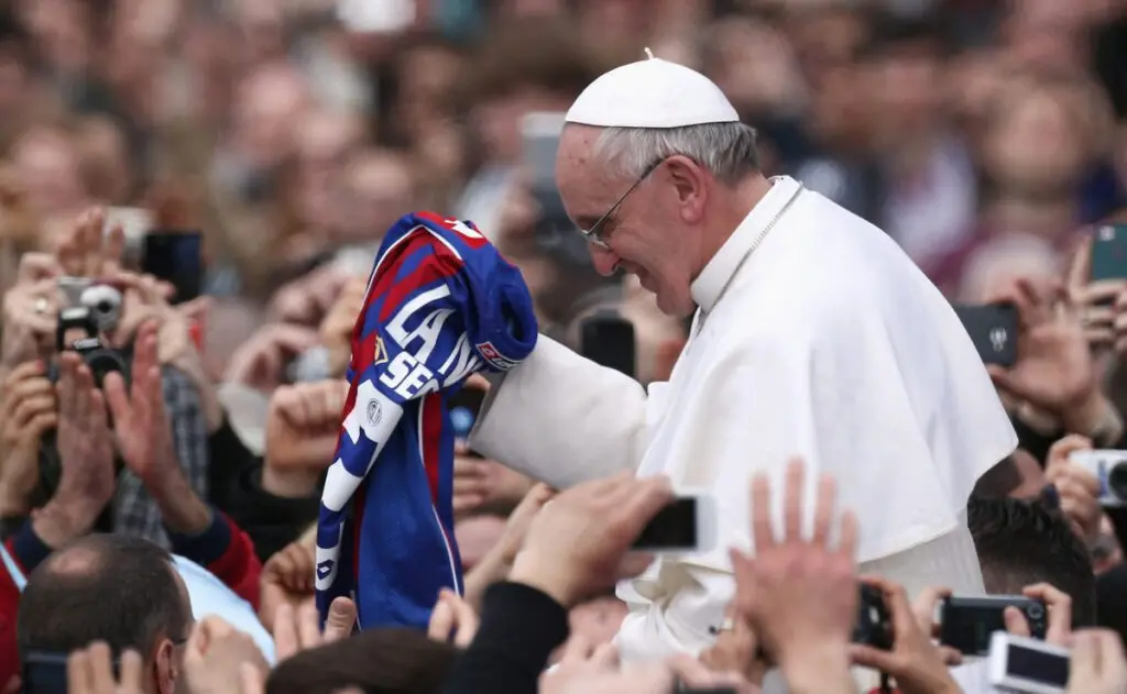 Hombre ganó la lotería gracias al papa Francisco