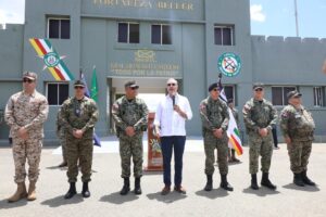 Presidente Abinader llama a tropas a ser 