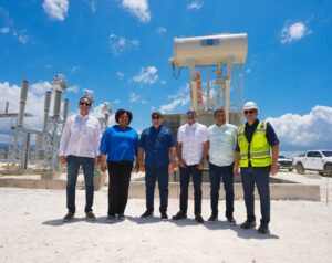 Gobierno supervisa labores de exploración de tierras raras en Pedernales