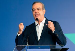 Presidente Abinader explica desalojo en Mata Mosquito y aborda temas clave del país